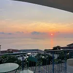 Tenuta Taurianum Panoramichouse E Panoramicb&b * Palmi