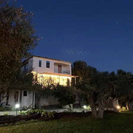 Tenuta Taurianum Panoramichouse E Panoramicb&b * 帕尔米