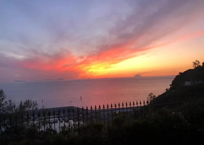 Casa de Férias Tenuta Taurianum Panoramichouse E Panoramicb&b Palmi