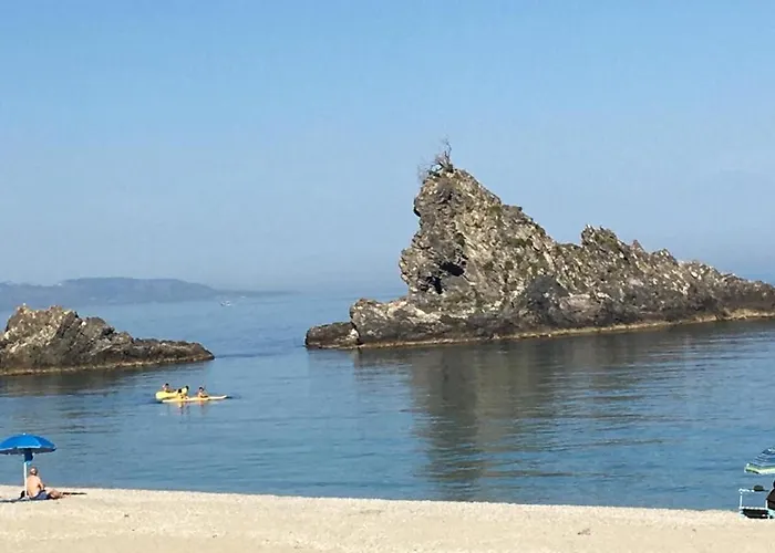 Tenuta Taurianum Panoramichouse E Panoramicb&b *